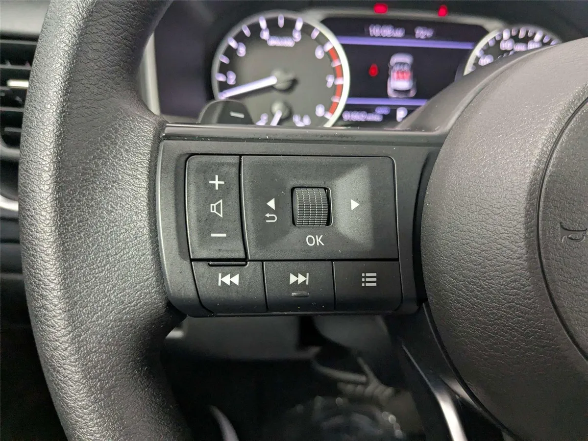 2023 Nissan Rogue S thumbnail 16