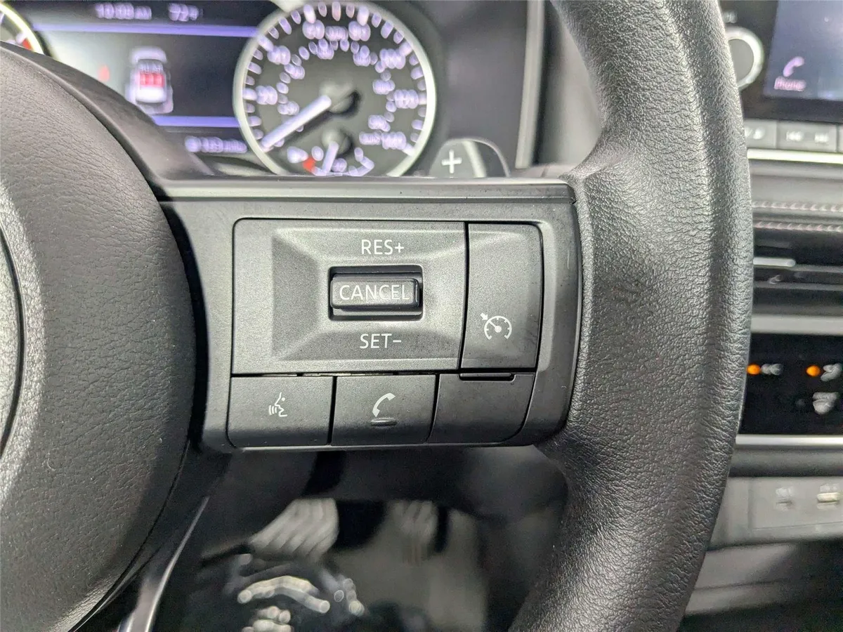 2023 Nissan Rogue S thumbnail 17