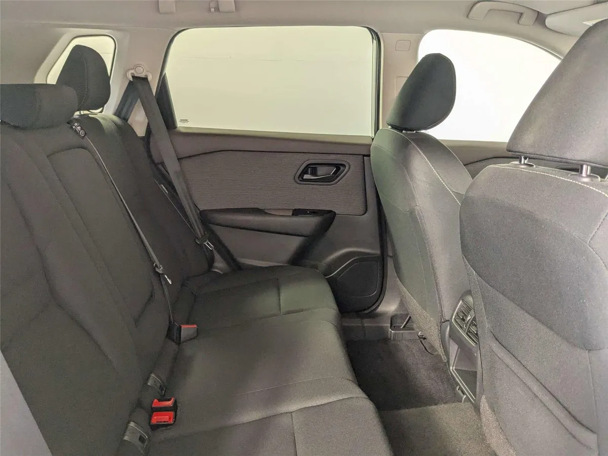 2023 Nissan Rogue S thumbnail 28