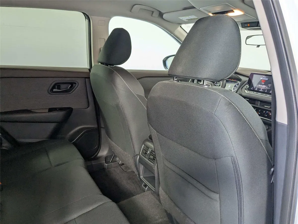 2023 Nissan Rogue S thumbnail 29