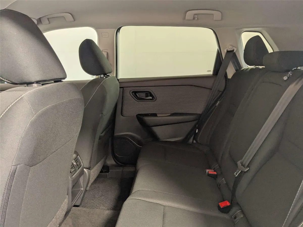 2023 Nissan Rogue S thumbnail 34