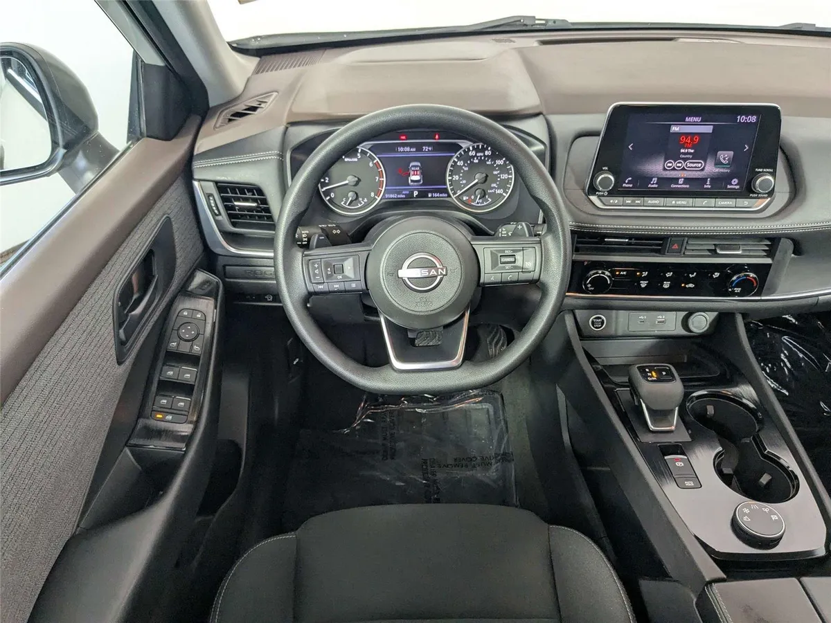 2023 Nissan Rogue S thumbnail 37