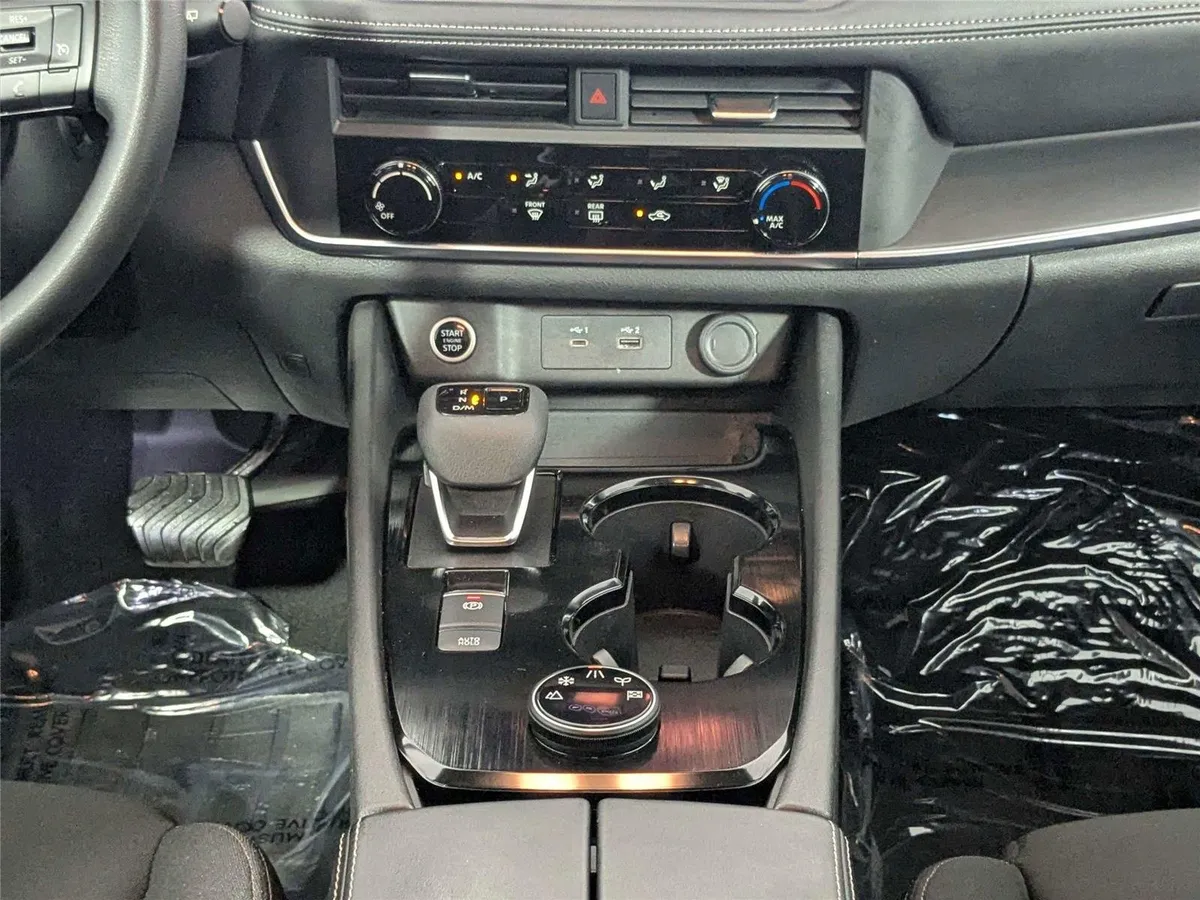 2023 Nissan Rogue S thumbnail 40