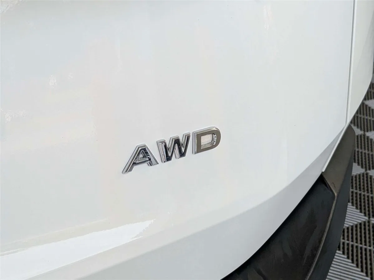 2023 Nissan Rogue S thumbnail 7