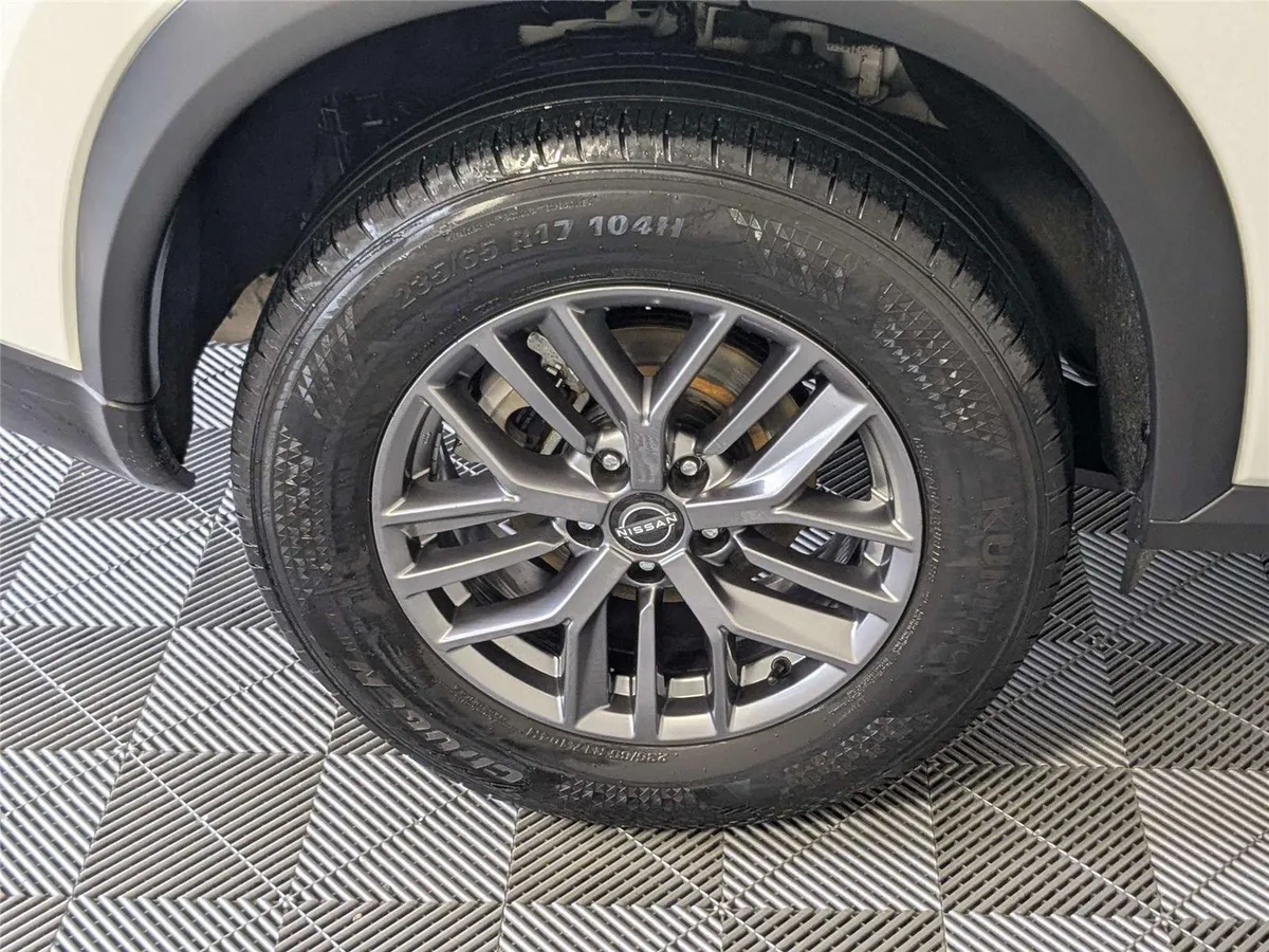 2023 Nissan Rogue S thumbnail 9