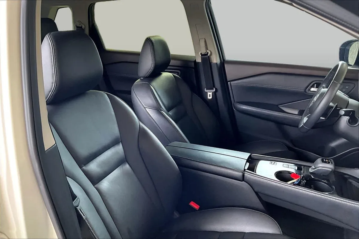 2023 Nissan Rogue SL thumbnail 17