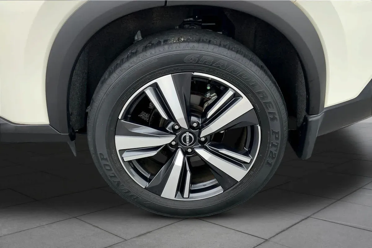 2023 Nissan Rogue SL thumbnail 18