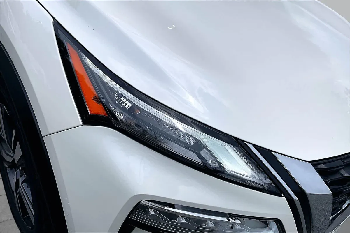 2023 Nissan Rogue SL thumbnail 53