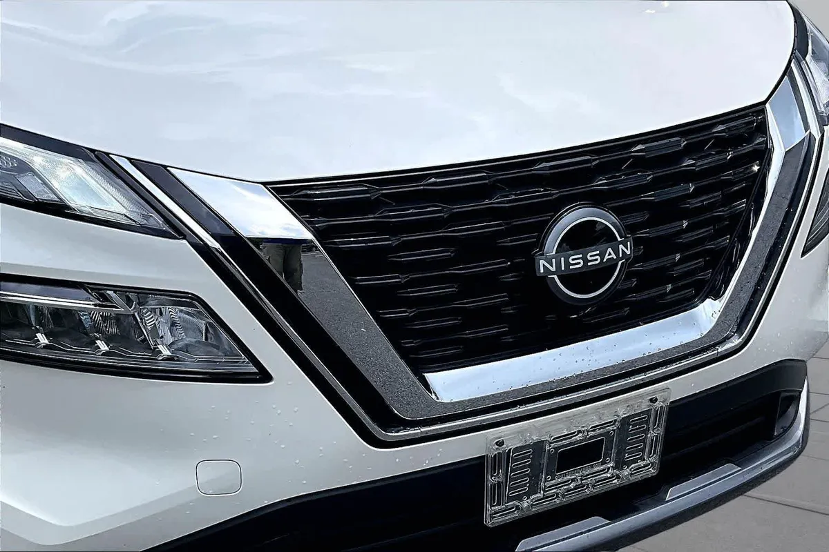 2023 Nissan Rogue SL thumbnail 59
