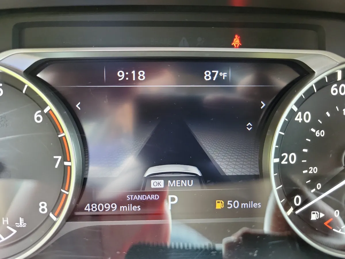 2023 Nissan Rogue SL thumbnail 23