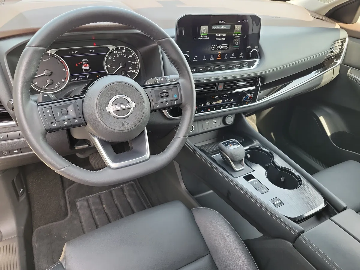 2023 Nissan Rogue SL thumbnail 9