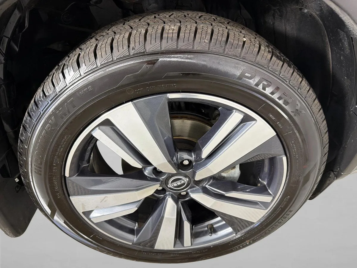 2023 Nissan Rogue SL thumbnail 13
