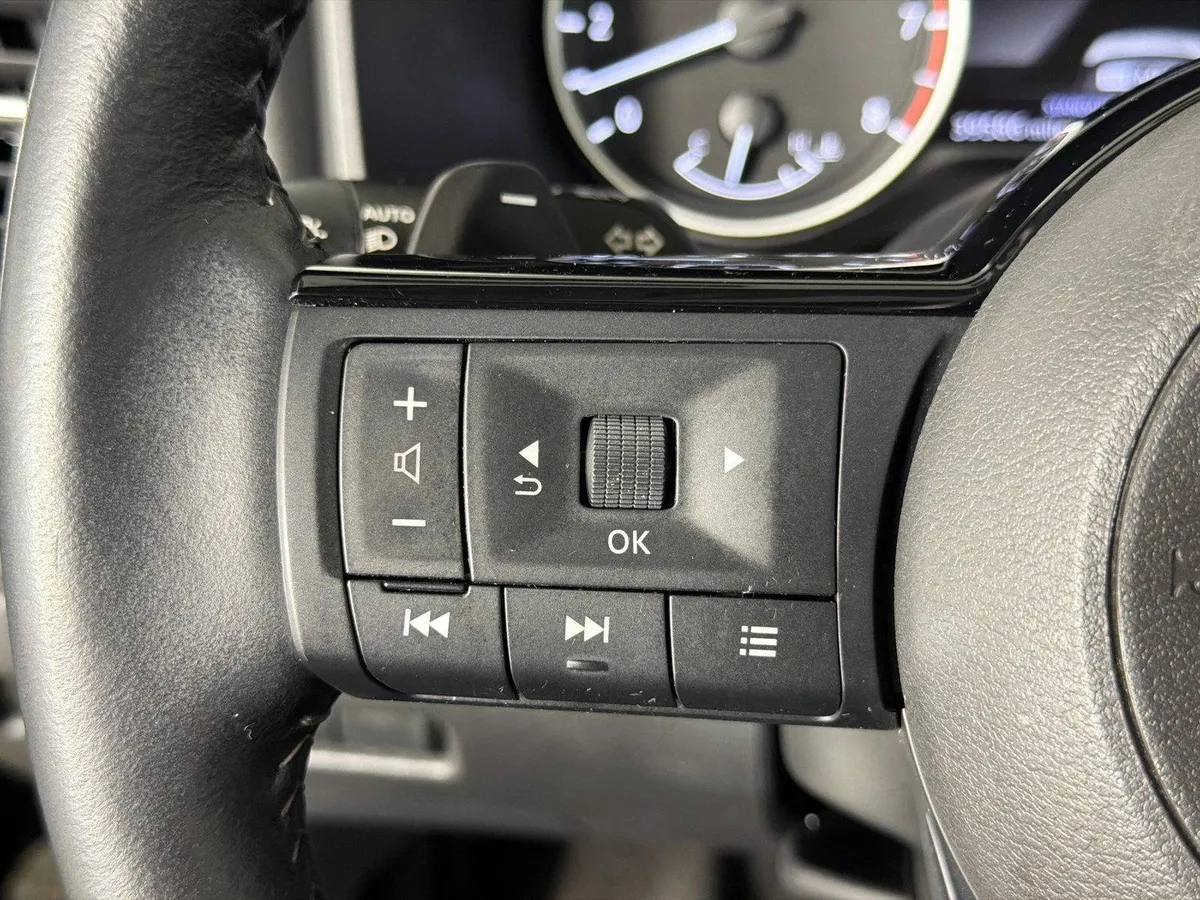 2023 Nissan Rogue SL thumbnail 26