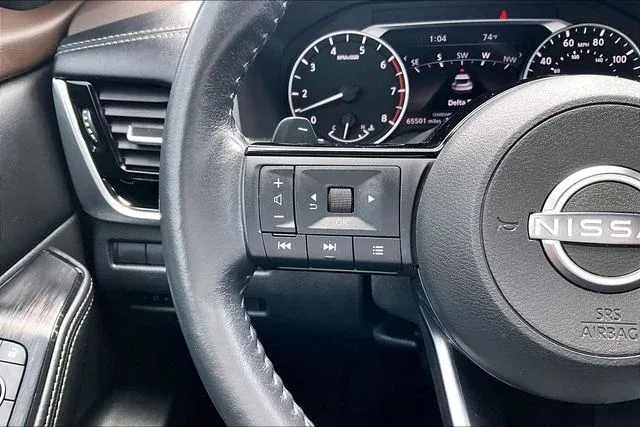2023 Nissan Rogue SL thumbnail 10