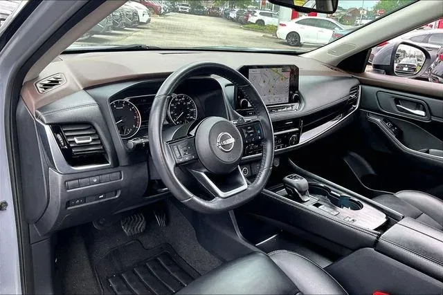 2023 Nissan Rogue SL thumbnail 14