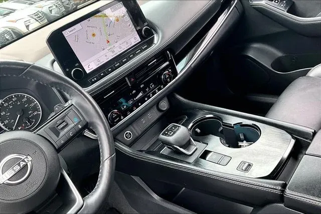 2023 Nissan Rogue SL thumbnail 15