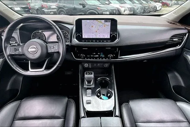 2023 Nissan Rogue SL thumbnail 7