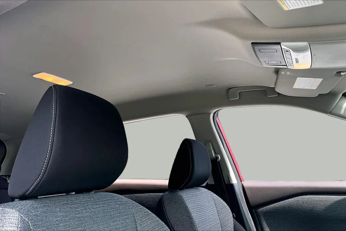 2023 Nissan Rogue SV thumbnail 14