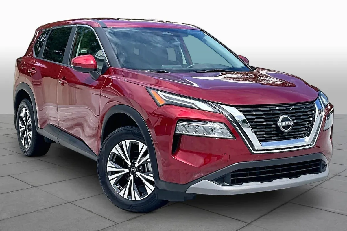 2023 Nissan Rogue SV thumbnail 3