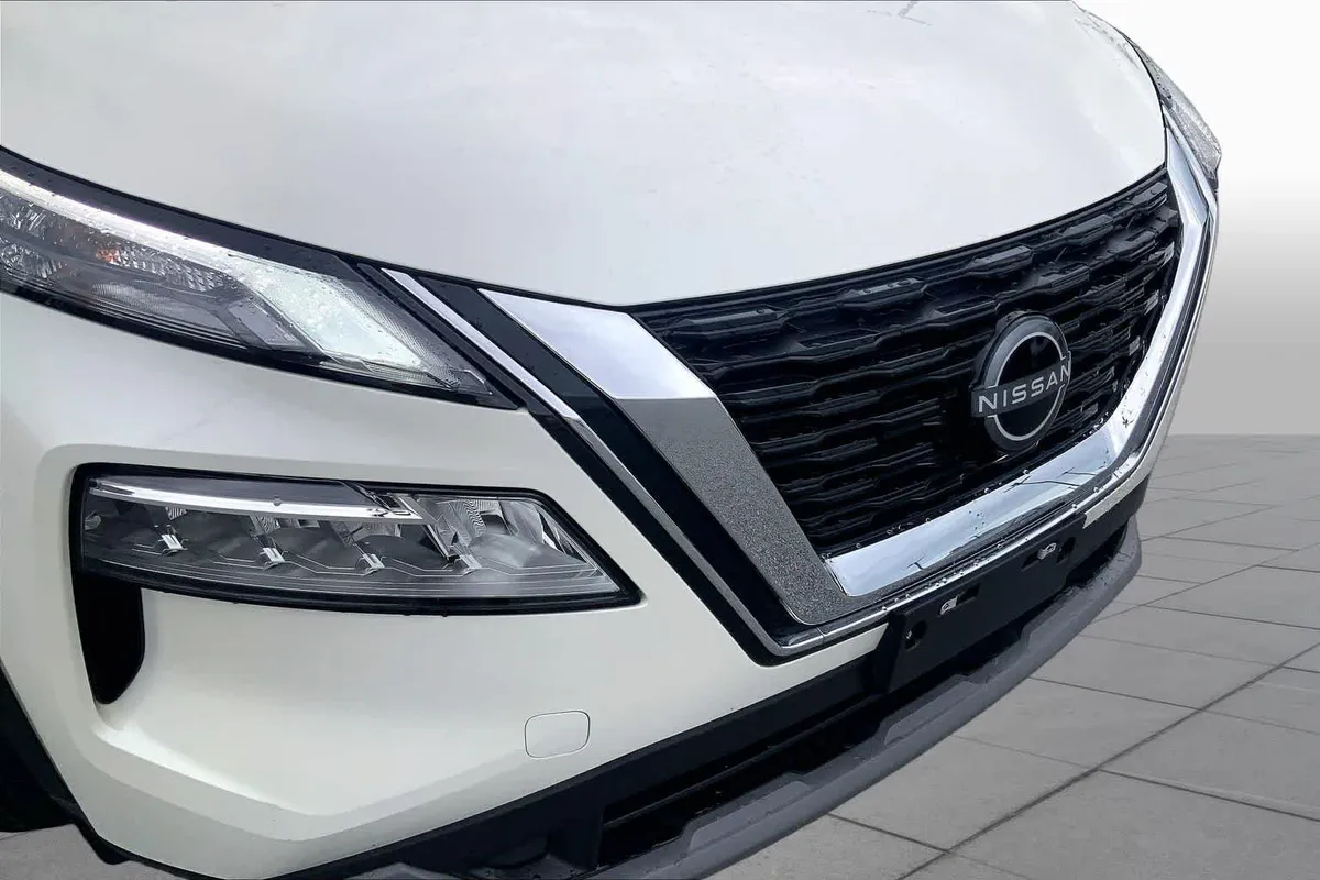 2023 Nissan Rogue SV thumbnail 27