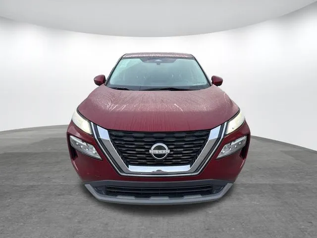 2023 Nissan Rogue SV thumbnail 2