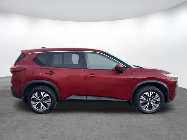 2023 Nissan Rogue SV thumbnail 4