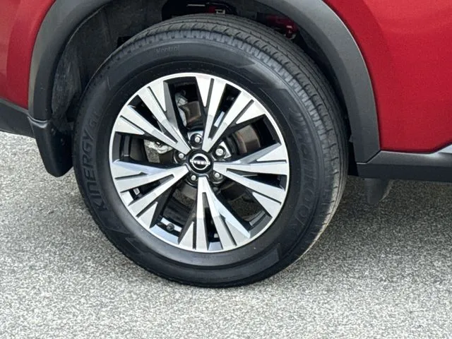 2023 Nissan Rogue SV thumbnail 5