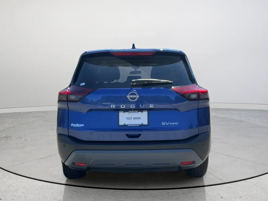 2023 Nissan Rogue SV thumbnail 8
