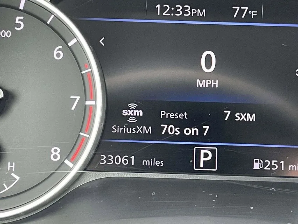 2023 Nissan Sentra SV thumbnail 25