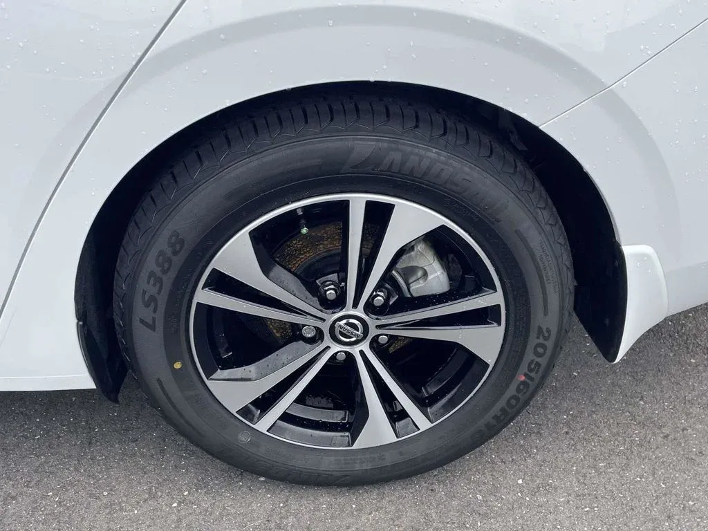 2023 Nissan Sentra SV thumbnail 28