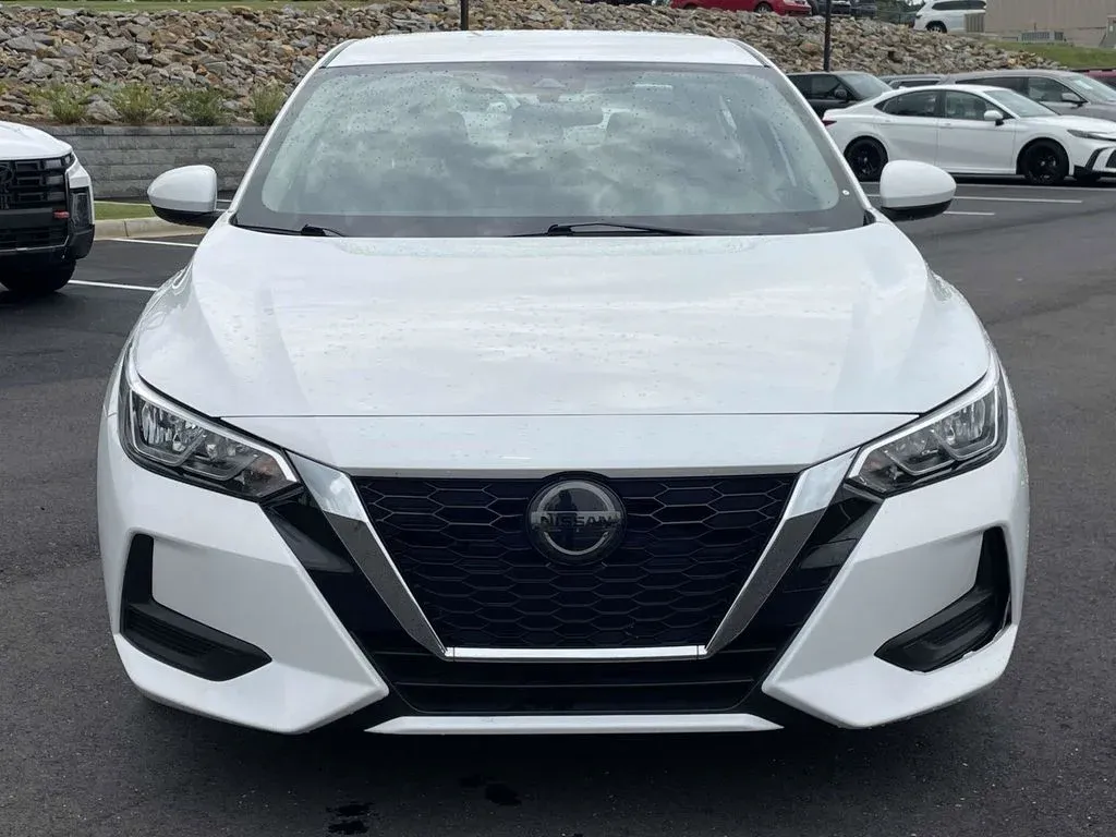 2023 Nissan Sentra SV thumbnail 8