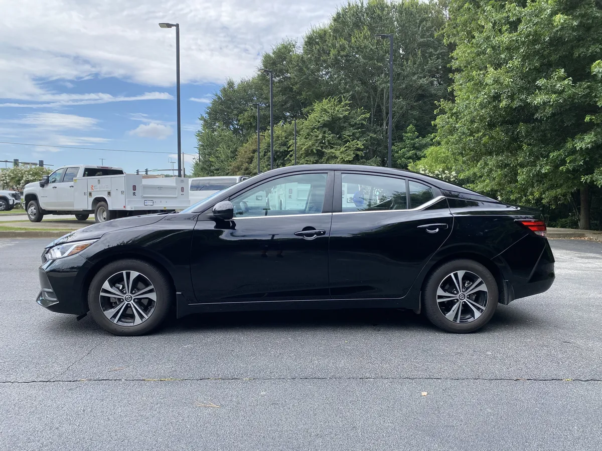 2023 Nissan Sentra SV thumbnail 5