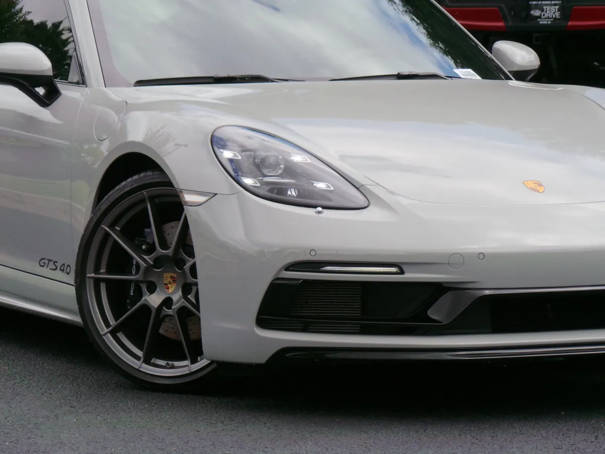 2023 Porsche 718 Cayman GTS 4.0 thumbnail 24