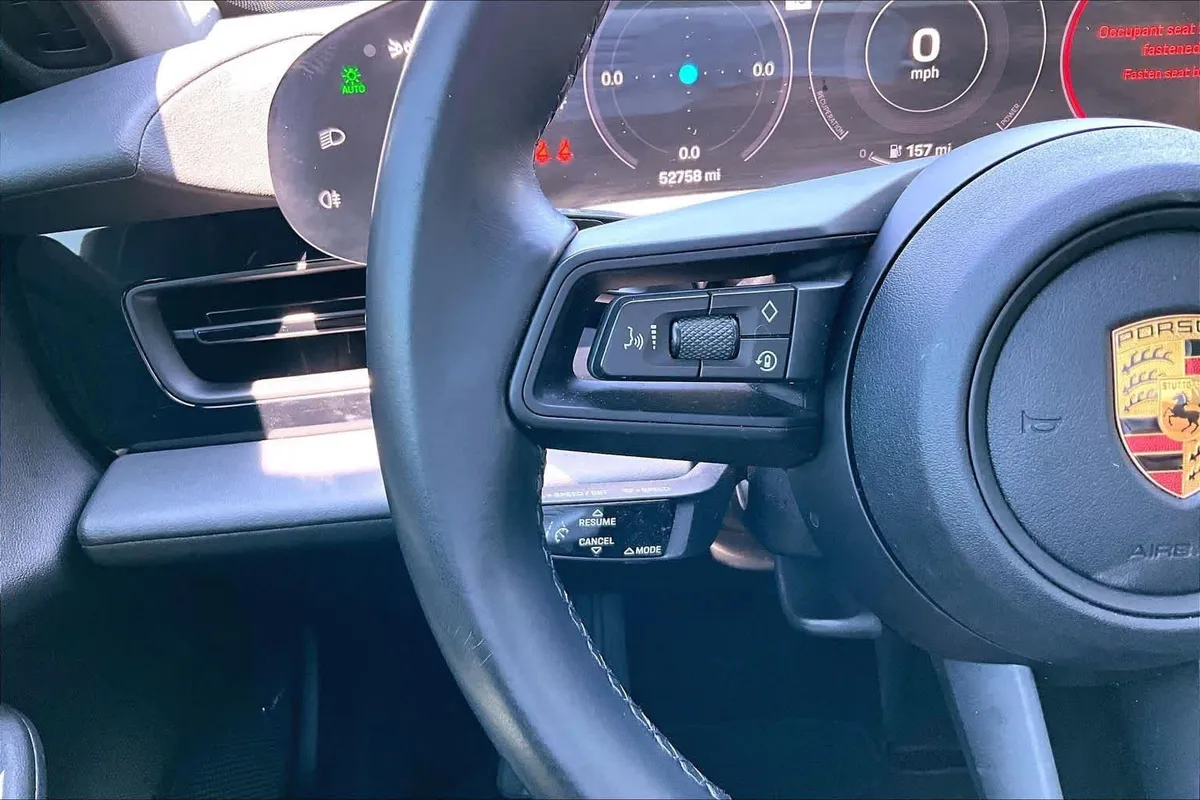 2023 Porsche Taycan thumbnail 20