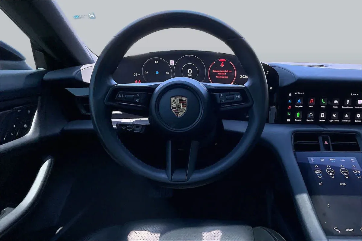 2023 Porsche Taycan thumbnail 5