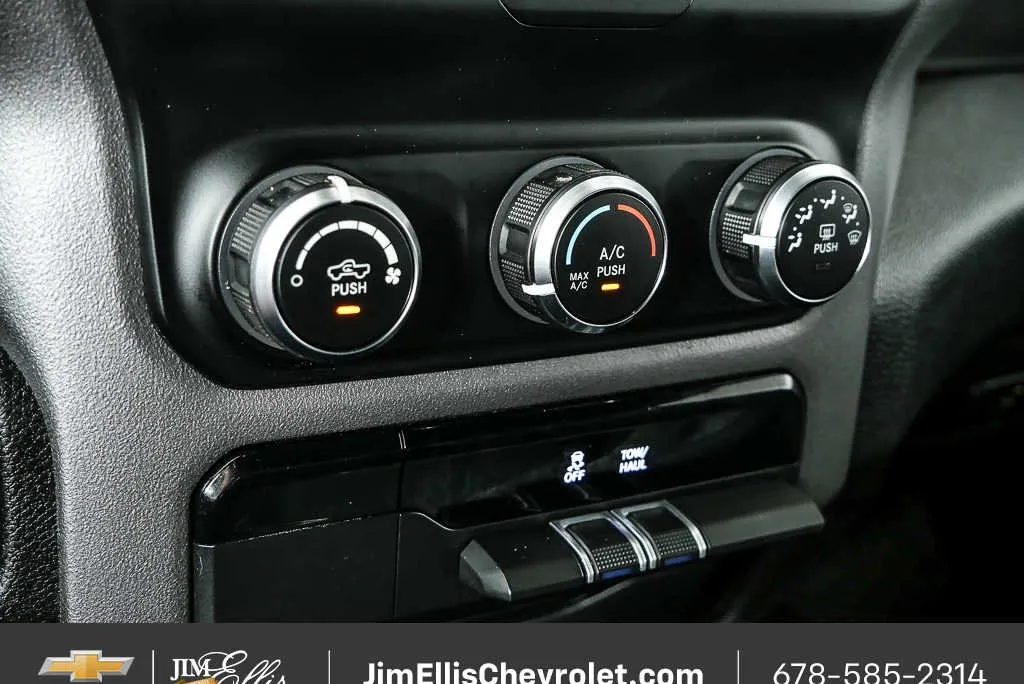 2023 Ram 1500 Big Horn thumbnail 14