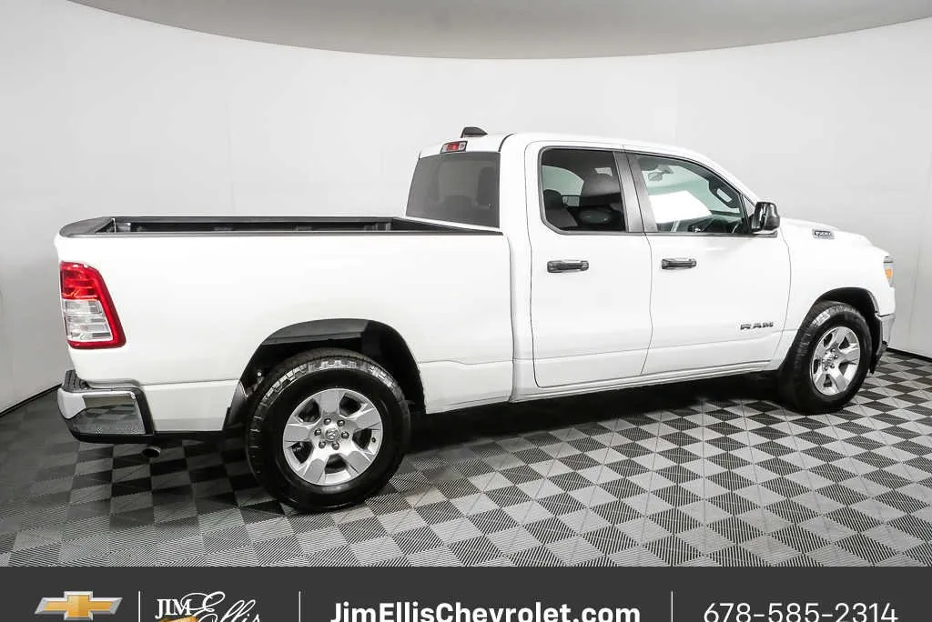 2023 Ram 1500 Big Horn thumbnail 2