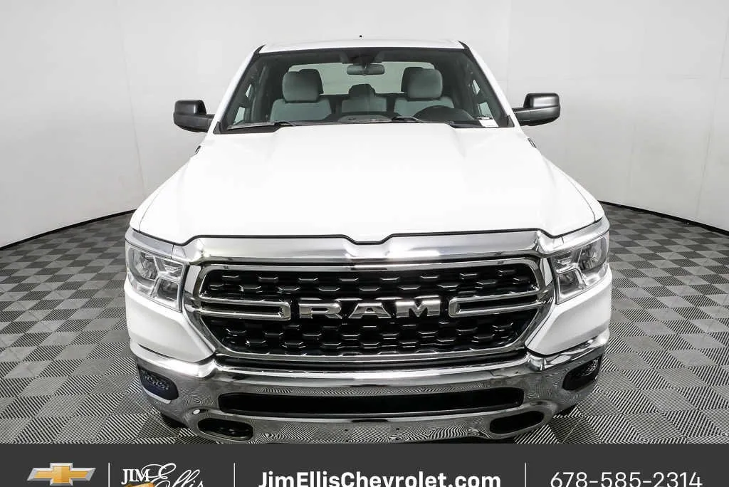 2023 Ram 1500 Big Horn thumbnail 24