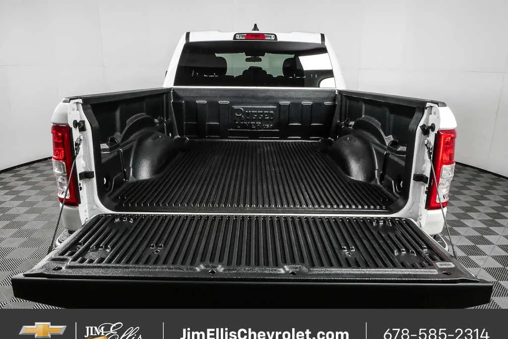 2023 Ram 1500 Big Horn thumbnail 28