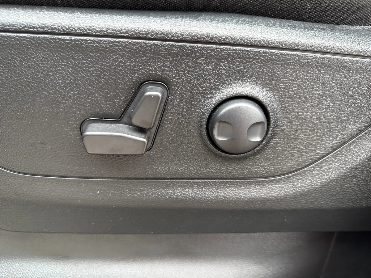 2023 Ram 1500 Big Horn thumbnail 10