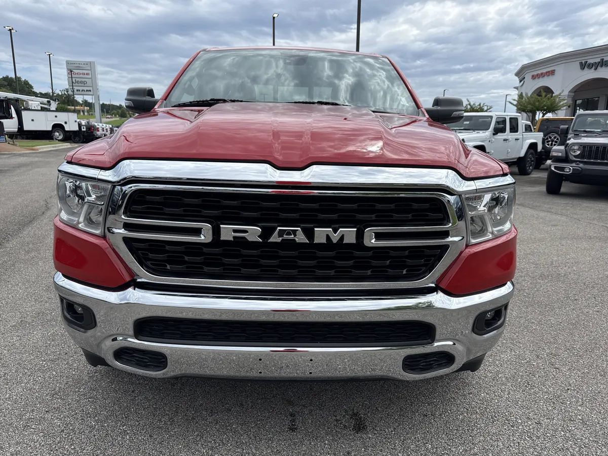 2023 Ram 1500 Big Horn thumbnail 2