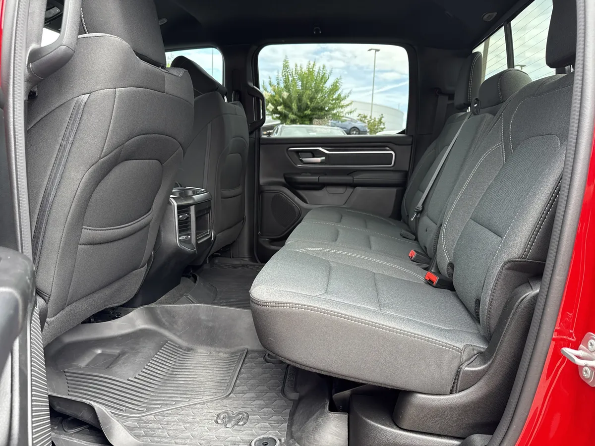 2023 Ram 1500 Big Horn thumbnail 21