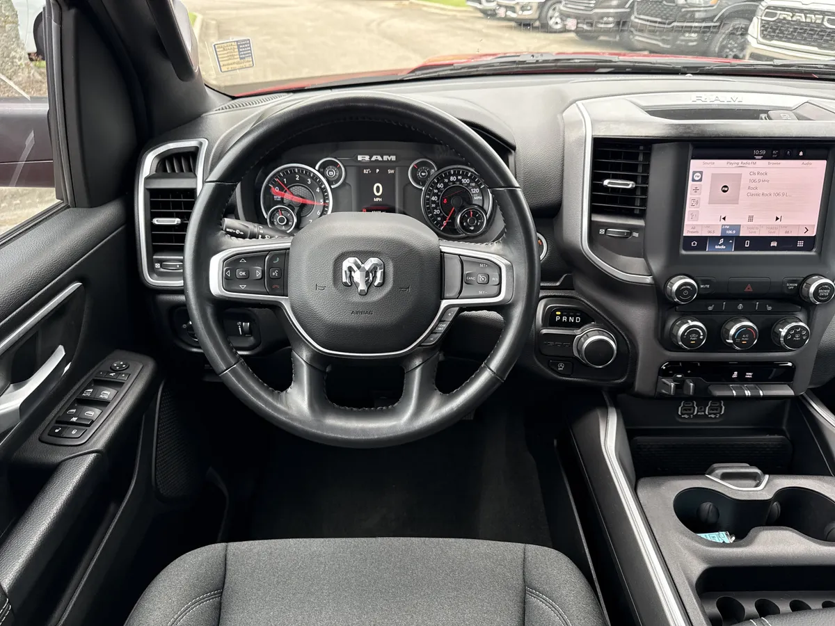 2023 Ram 1500 Big Horn thumbnail 23