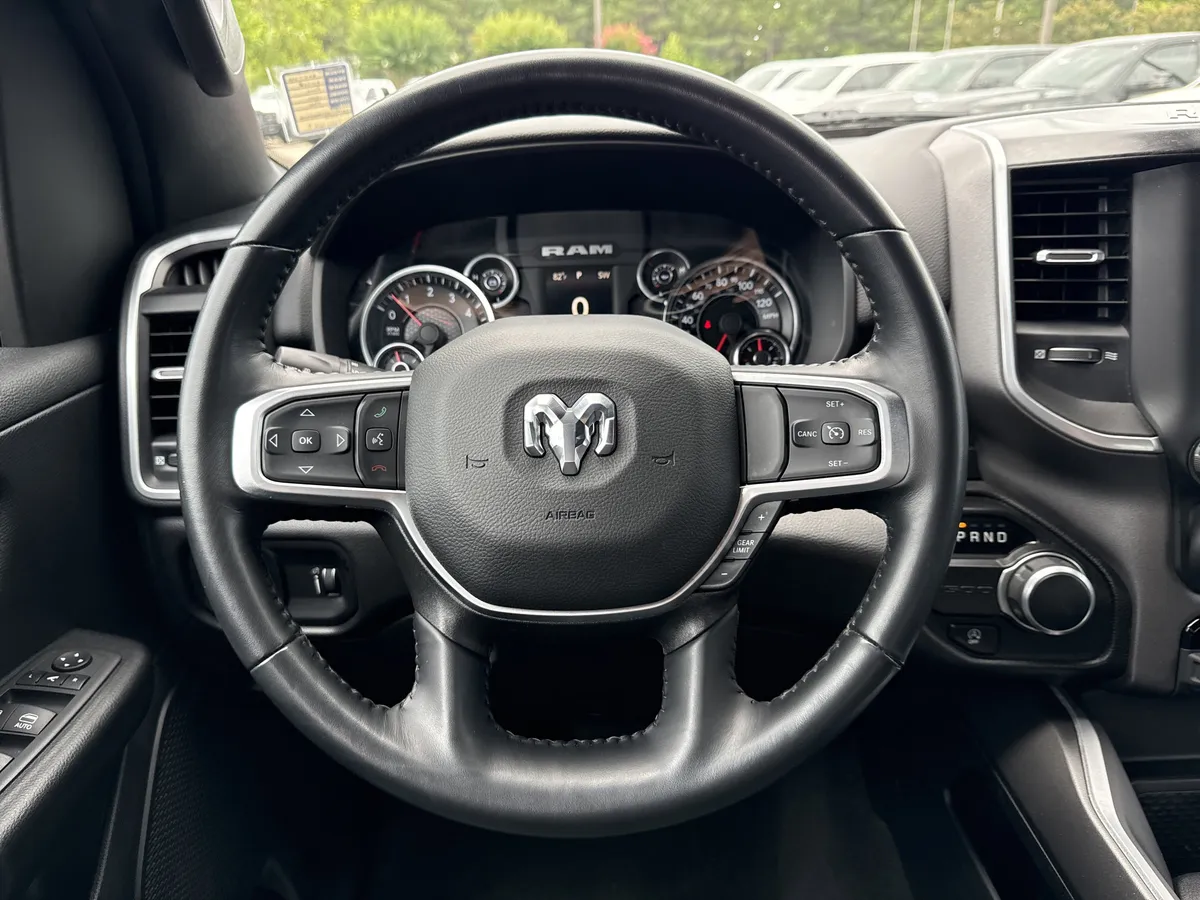 2023 Ram 1500 Big Horn thumbnail 24