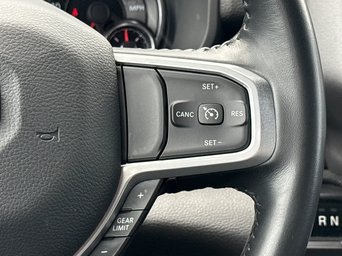 2023 Ram 1500 Big Horn thumbnail 26
