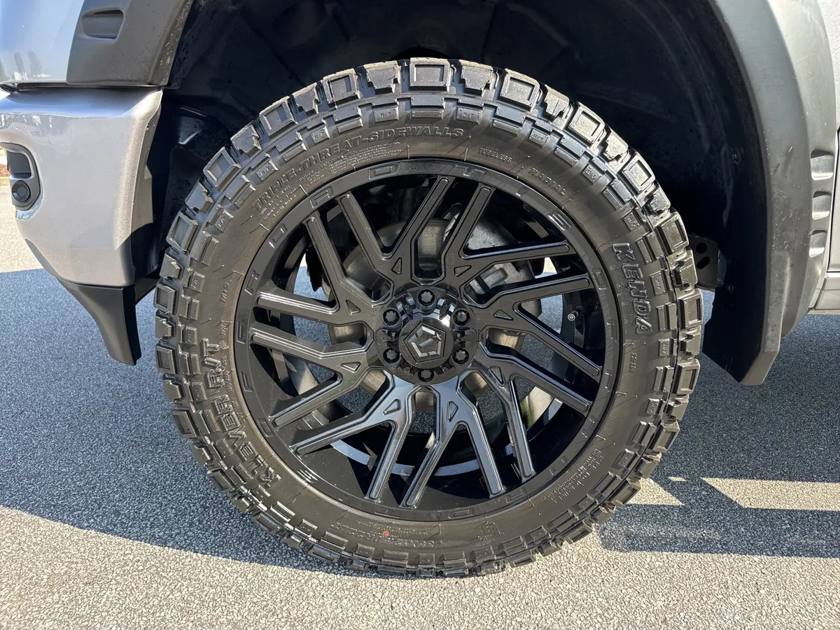 2023 Ram 1500 Big Horn thumbnail 12