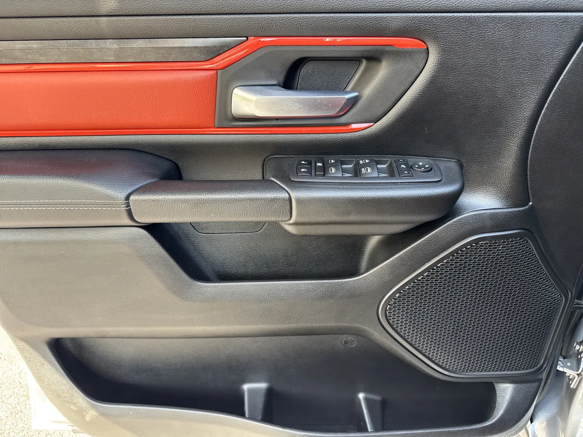 2023 Ram 1500 Big Horn thumbnail 13