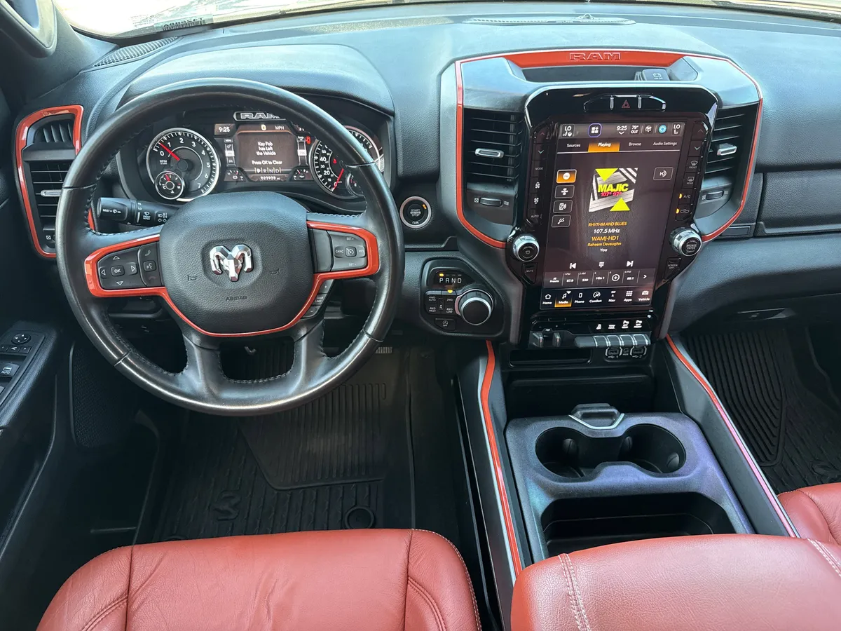 2023 Ram 1500 Big Horn thumbnail 17