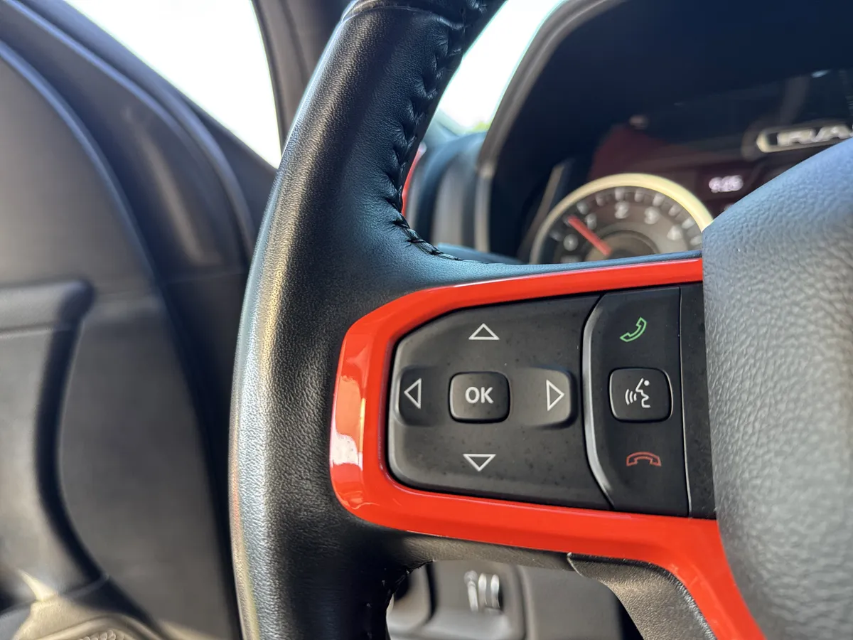 2023 Ram 1500 Big Horn thumbnail 18