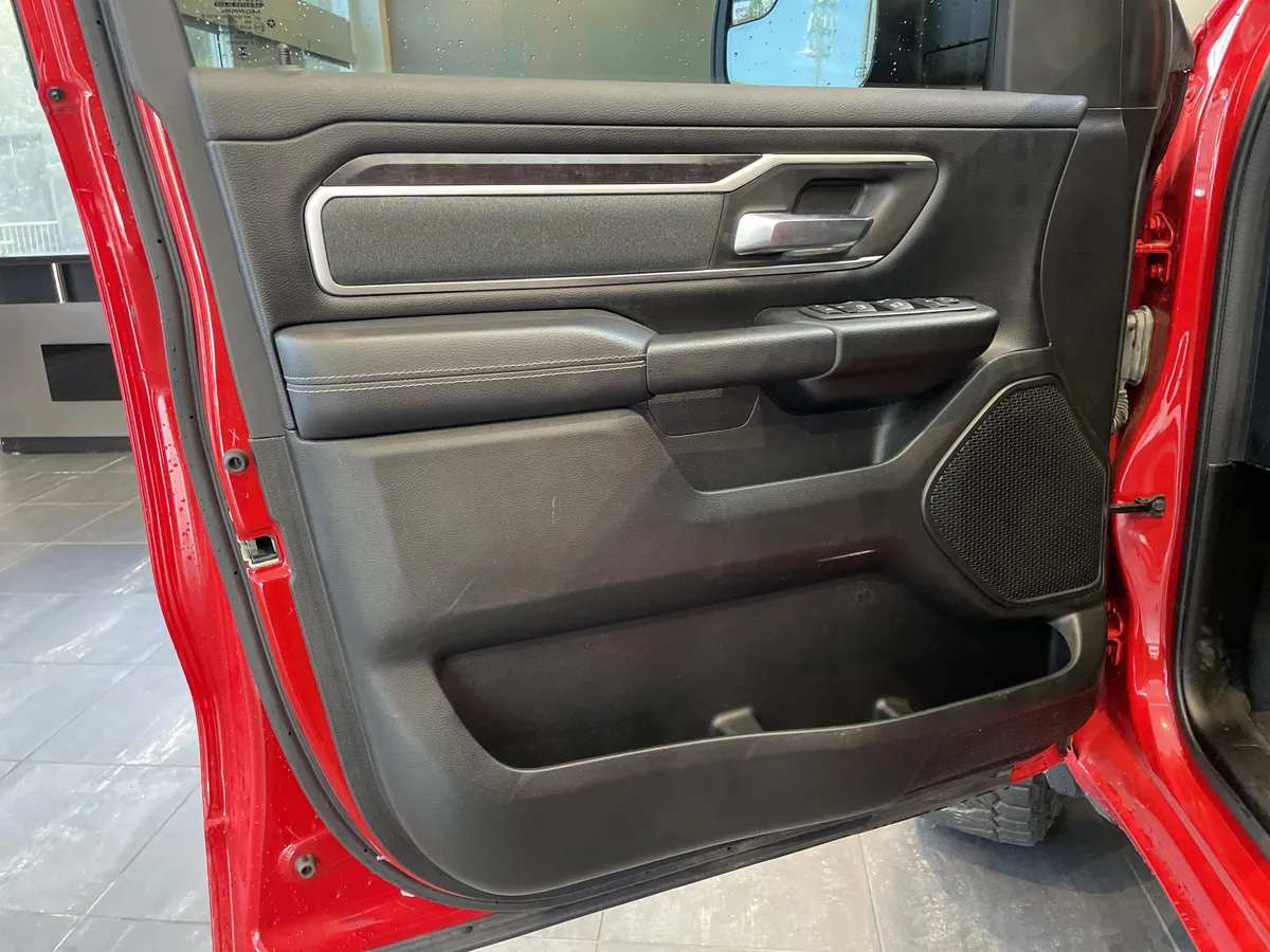 2023 Ram 1500 Big Horn thumbnail 13